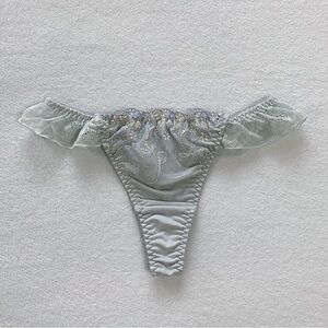 US-S/JP-L Japanese Brand Floral Embroidered Lace Ruffle Nylon Thong Panty